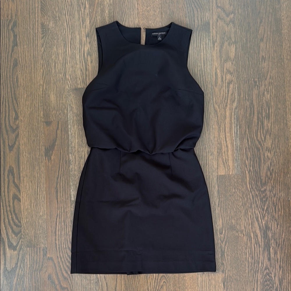 Banana Republic Black Sleeveless Sheath Mini Dress Crew Neck Women's Size 4
